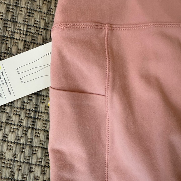 All in Motion Light Pink Leggings size XS NWT - Picture 3 of 6